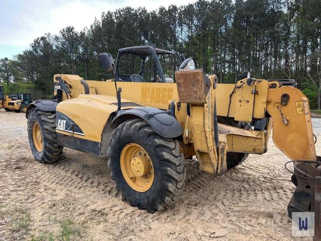 Image of Caterpillar TH560B equipment image 3