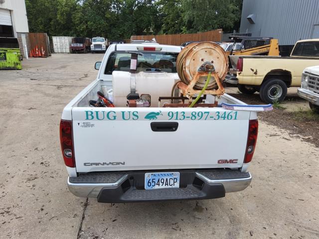 Image of GMC Canyon equipment image 3