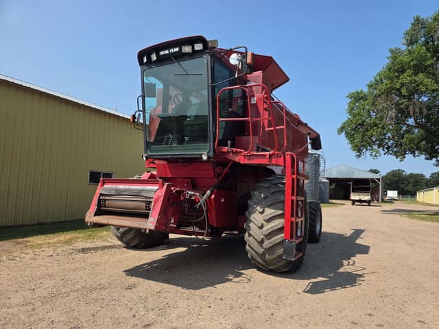 Image of Case IH 1688 equipment image 2