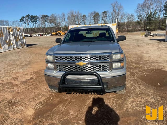 Image of Chevrolet 1500 equipment image 1