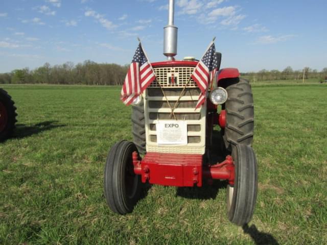 Image of International Harvester 660 equipment image 2