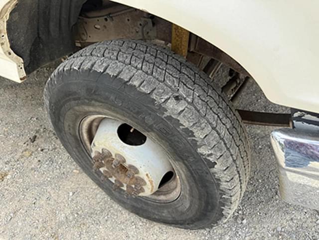 Image of Ford Super Duty equipment image 3