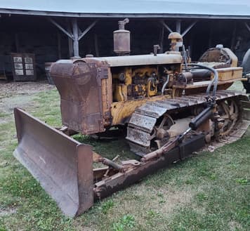 Main image Caterpillar D2