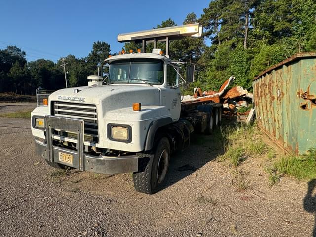 Image of Mack RD equipment image 1