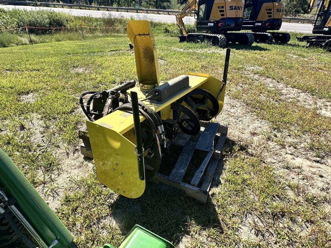 Image of John Deere 1023E Image 0
