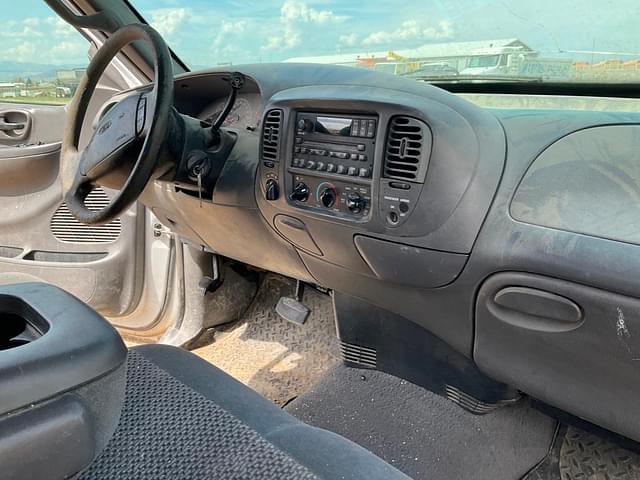 Thumbnail image Ford F-150 29