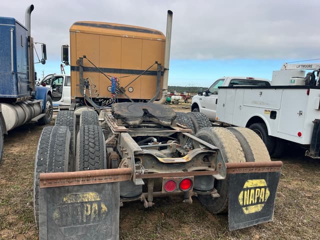 Image of Mack CH600 equipment image 1