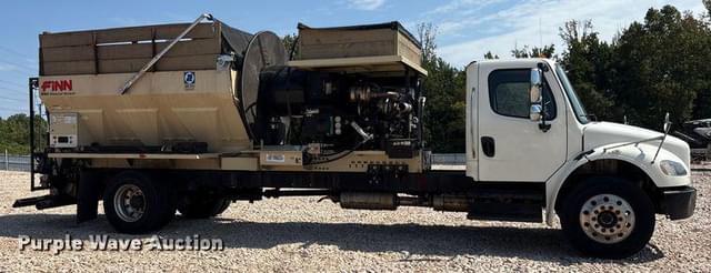 Image of Freightliner M2 equipment image 3