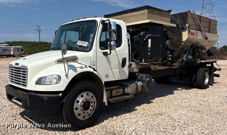 Image of Freightliner M2 Primary image