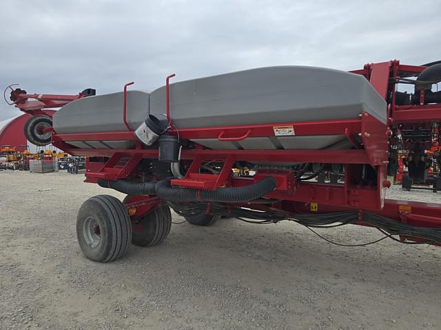 Image of Case IH 1240 equipment image 3