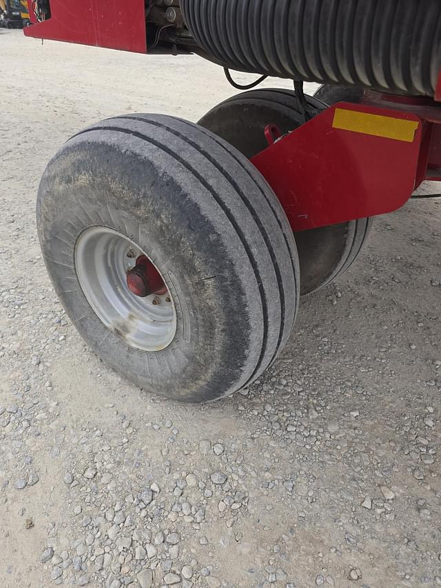 Image of Case IH 1240 equipment image 4