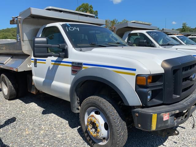 Image of Ford F-550 equipment image 4