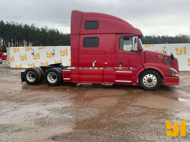 Image of Volvo VNL equipment image 3