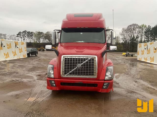 Image of Volvo VNL equipment image 1