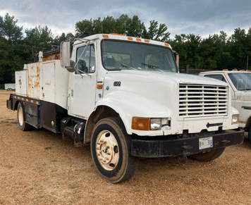 Main image International 4700