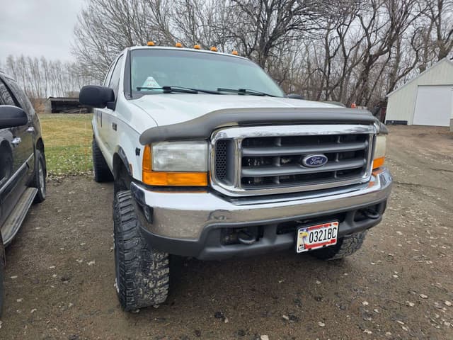 Image of Ford F-250 equipment image 4