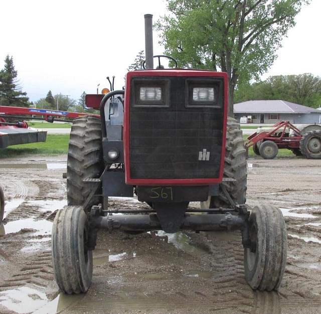 Image of International Harvester 3088 equipment image 1