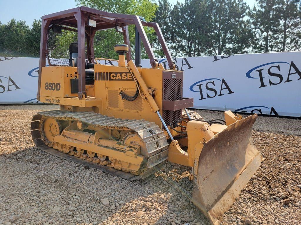 SOLD - Case 850D Lot No. 2139 Construction with 6,079 Hrs | Tractor Zoom