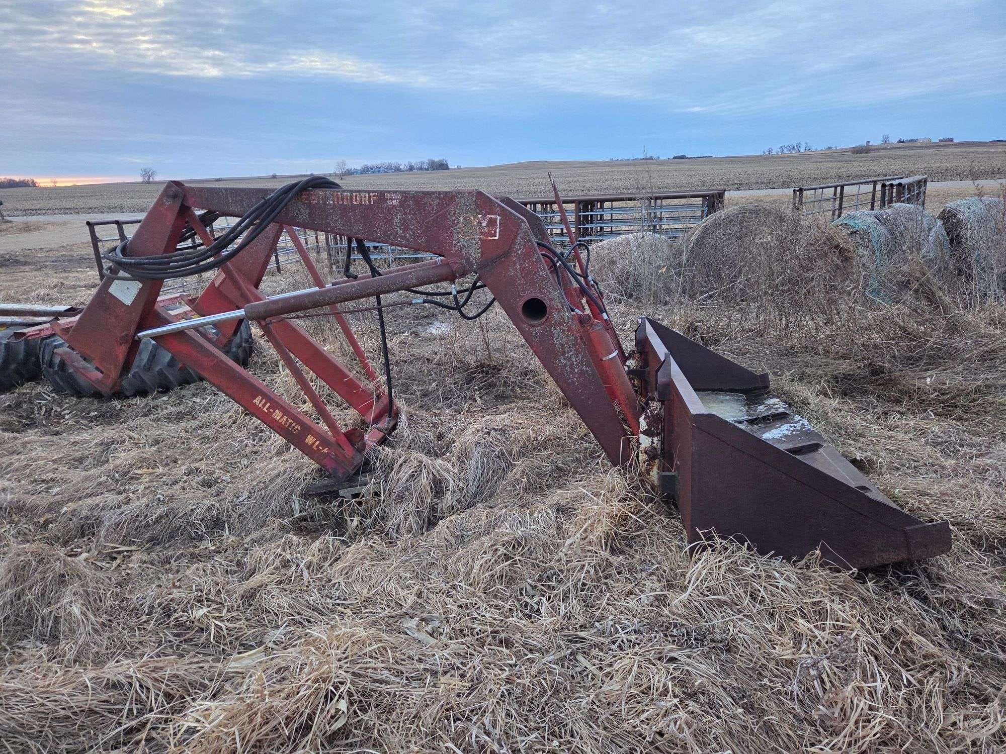 Westendorf WL-42 Equipment Image0