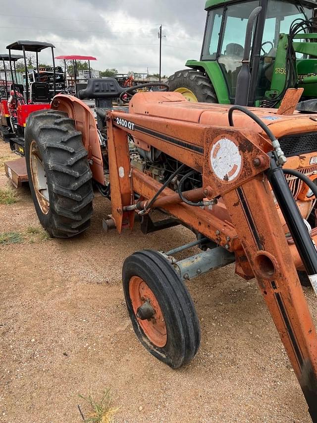 Image of Kubota M4050 equipment image 2