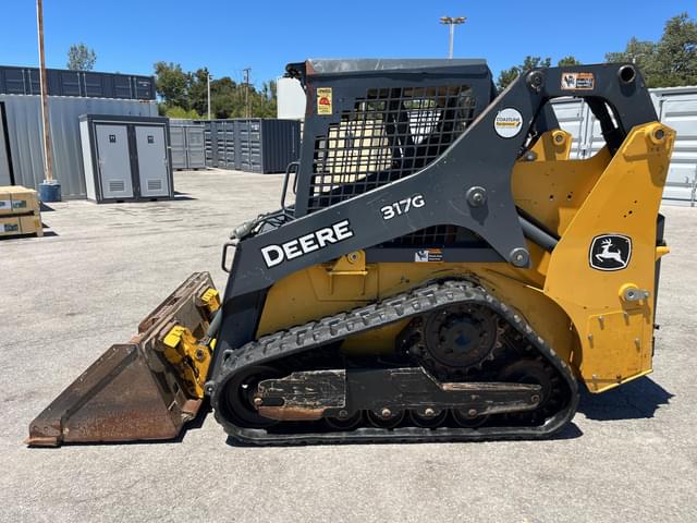 Image of John Deere 317G equipment image 2