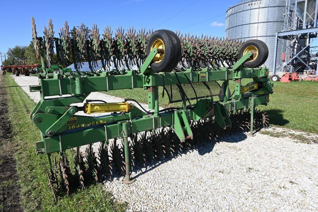 Main image John Deere 400