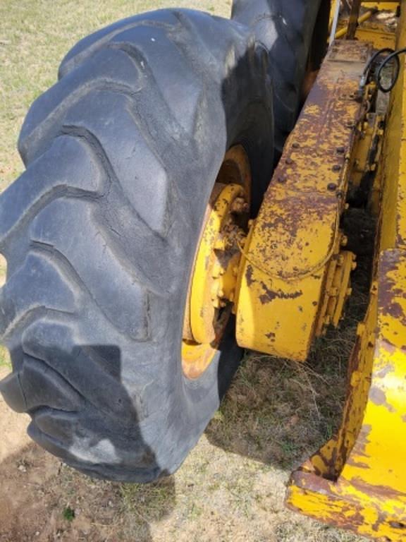 Thumbnail image Caterpillar D318 13