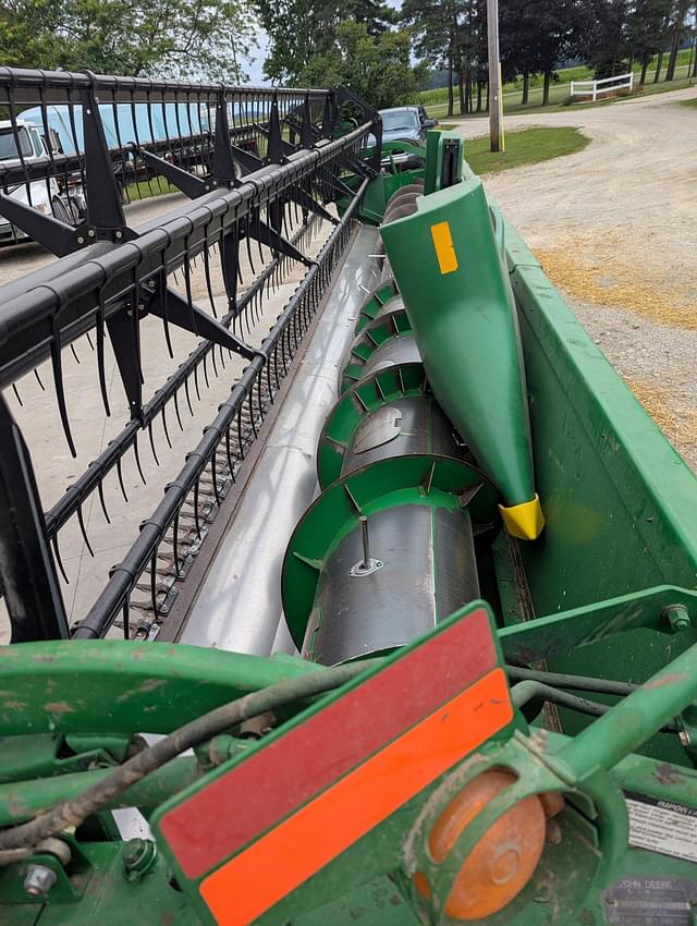 Image of John Deere 925 equipment image 2