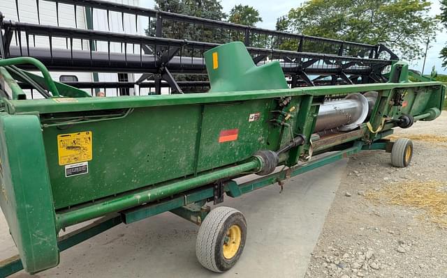 Image of John Deere 925 equipment image 3