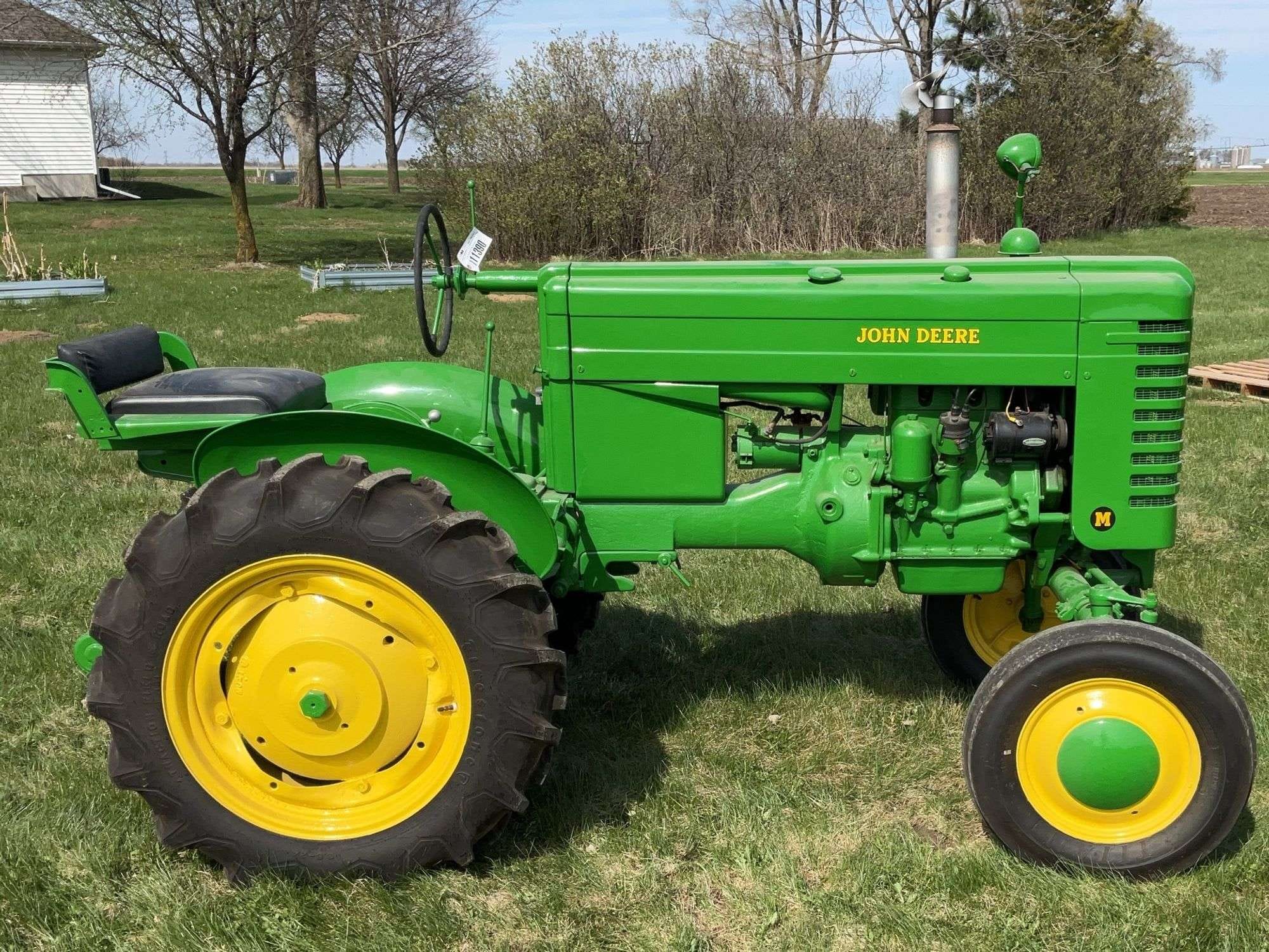 1948 John Deere M Equipment Image0