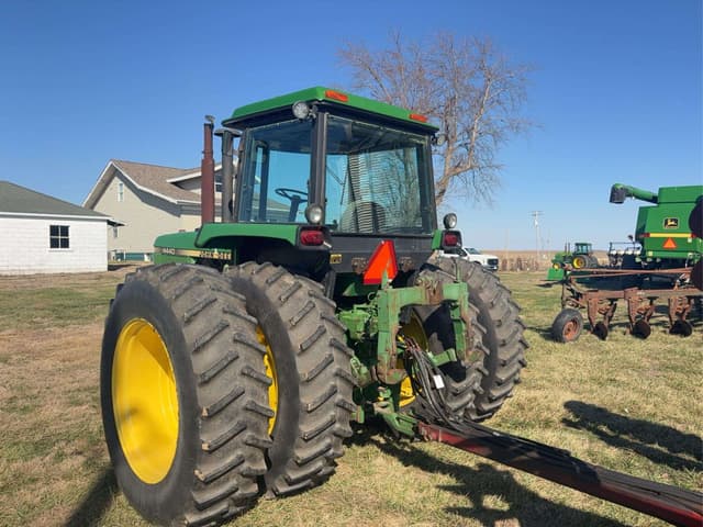 Image of John Deere 4440 equipment image 4