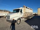 2002 Freightliner Century Class S/T Image