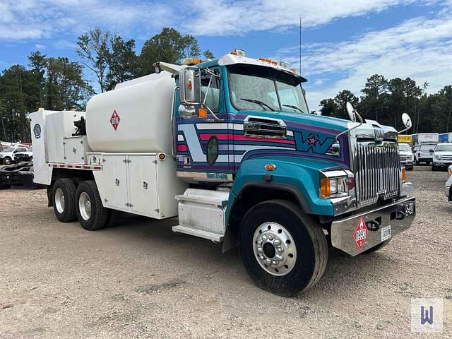 Image of Western Star 4700SF equipment image 2