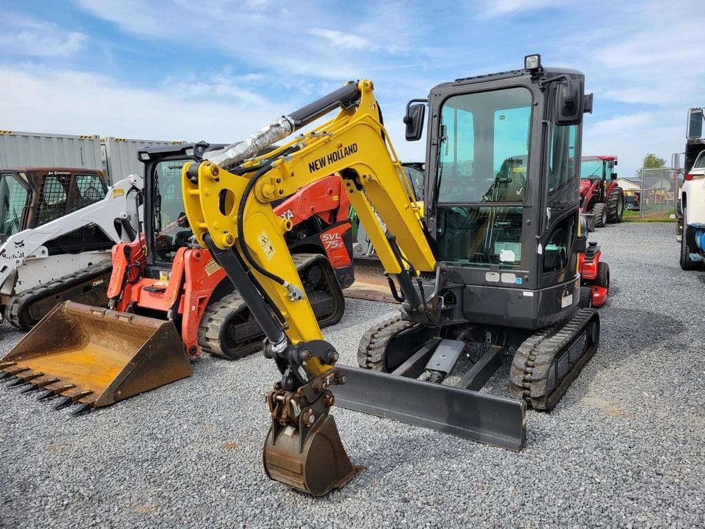 Image of New Holland E26C Primary image