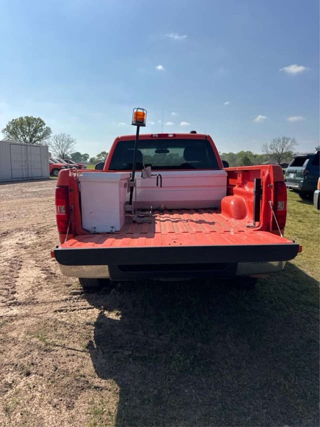 Image of Chevrolet 1500 equipment image 4