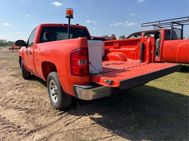 Image of Chevrolet 1500 equipment image 3