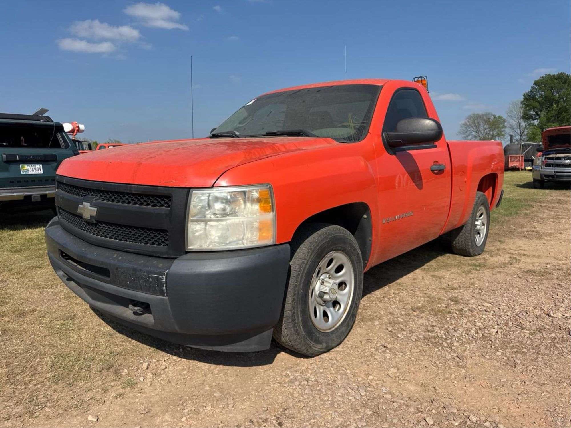 2009 Chevrolet 1500 Equipment Image0