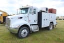 2009 Peterbilt 335 Image