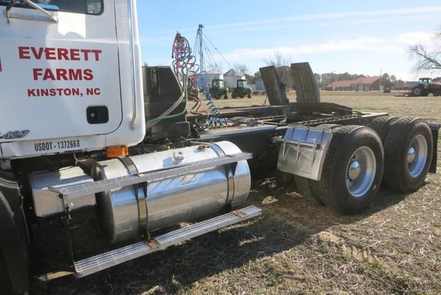 Image of Mack CH613 equipment image 3