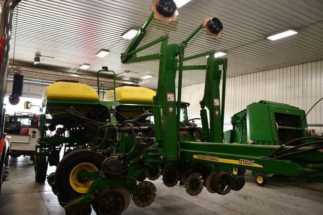 Image of John Deere 1770 equipment image 2