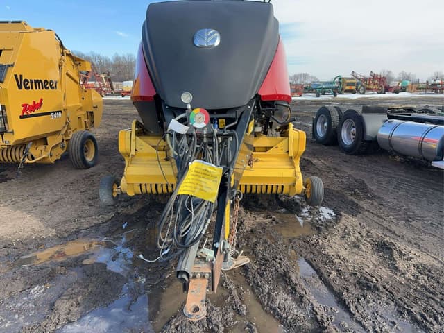 Image of New Holland Big Baler 330 equipment image 1