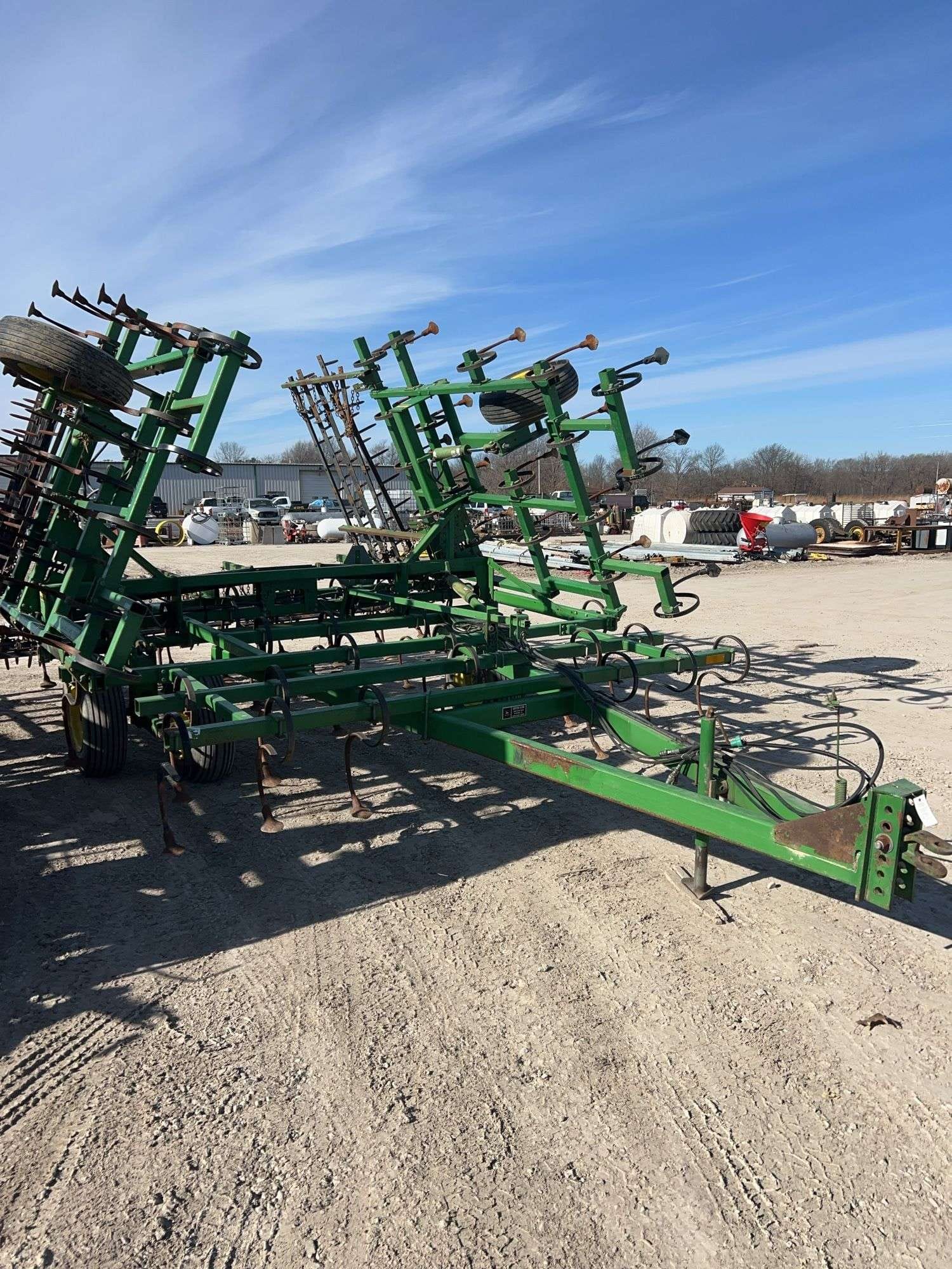 John Deere 960 Equipment Image0