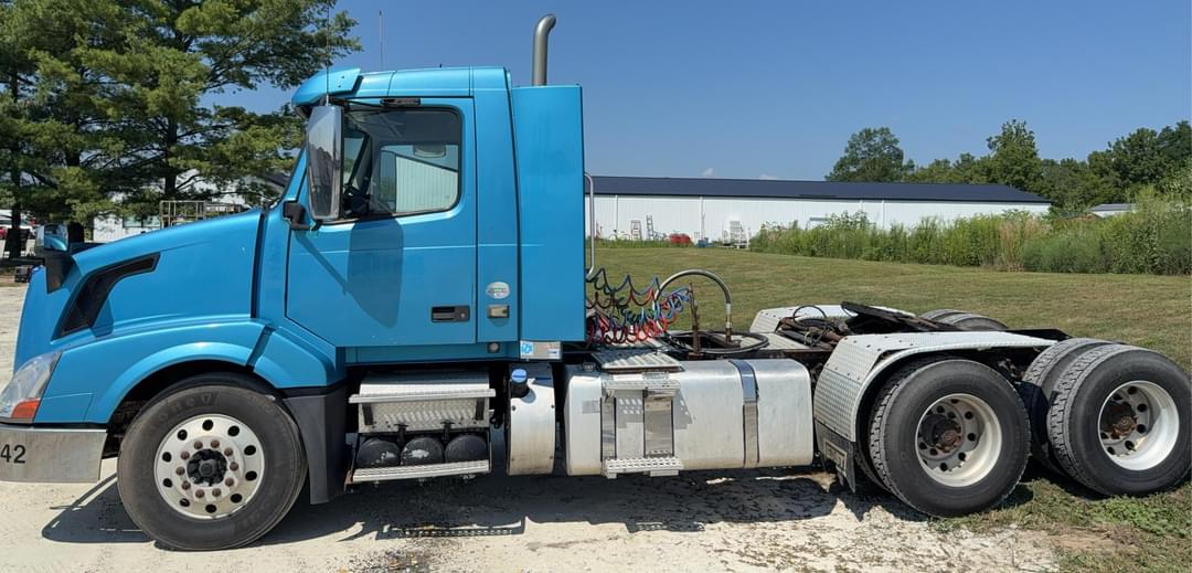 Image of Volvo VNL Primary image