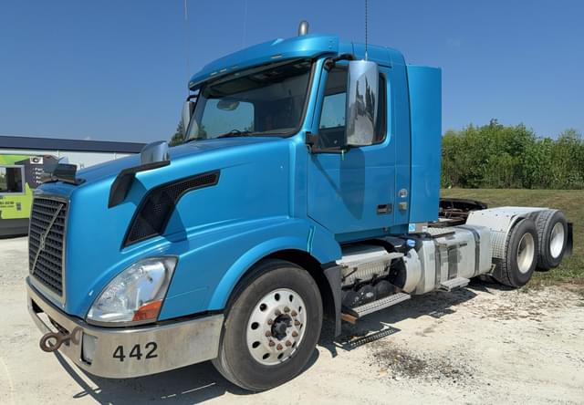 Image of Volvo VNL equipment image 1