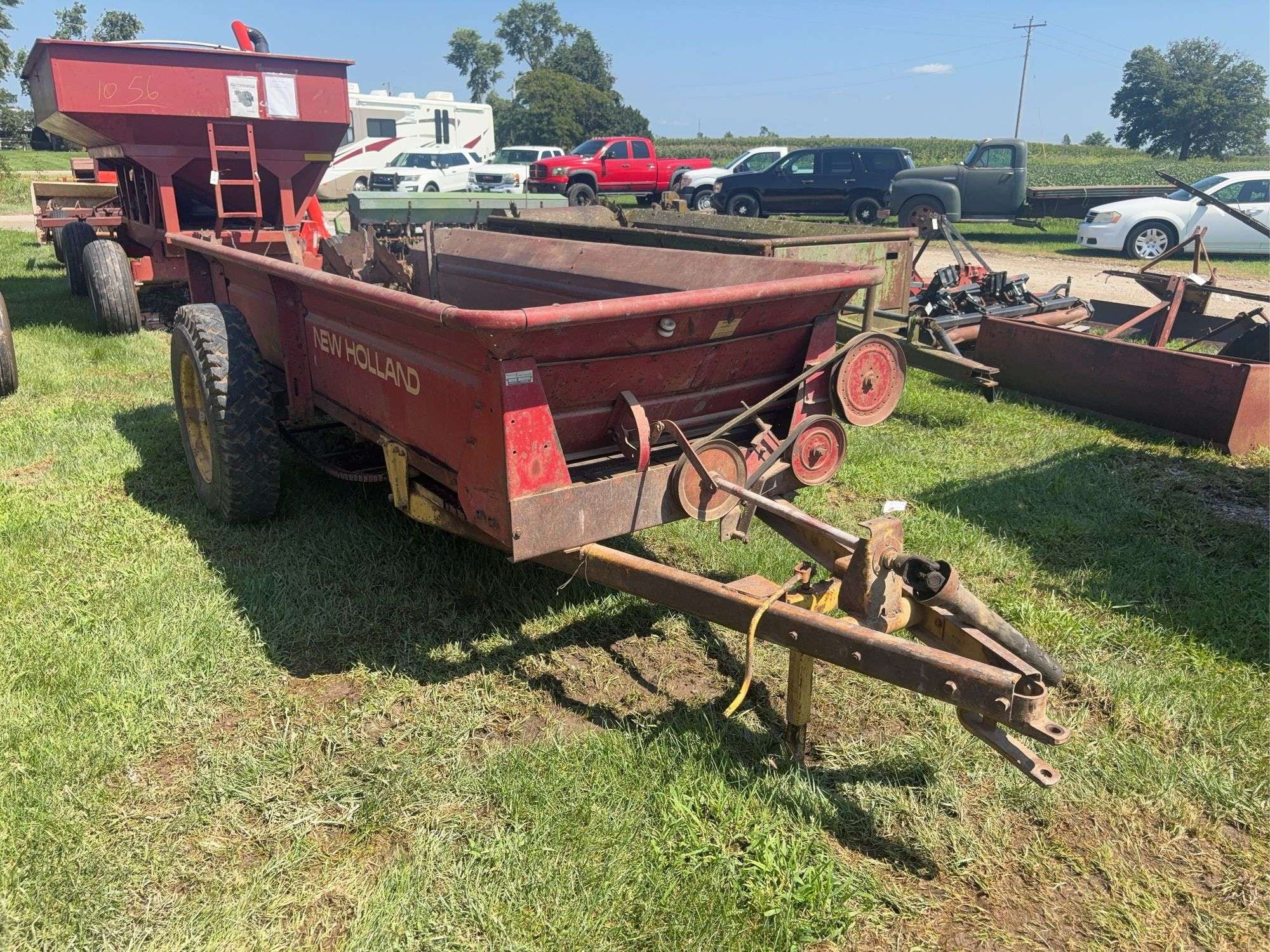 New Holland 328 Equipment Image0