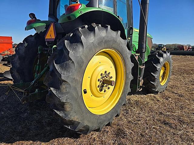 Image of John Deere 6140M equipment image 4