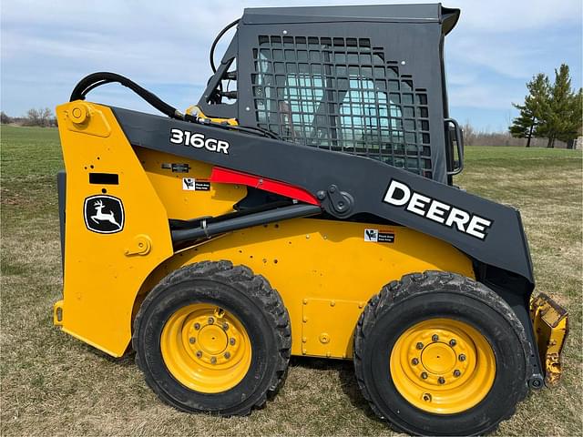 Image of John Deere 316GR equipment image 4