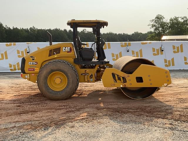 Image of Caterpillar CS11GC equipment image 3