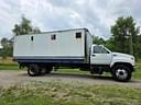 2002 Chevrolet C6500 Image