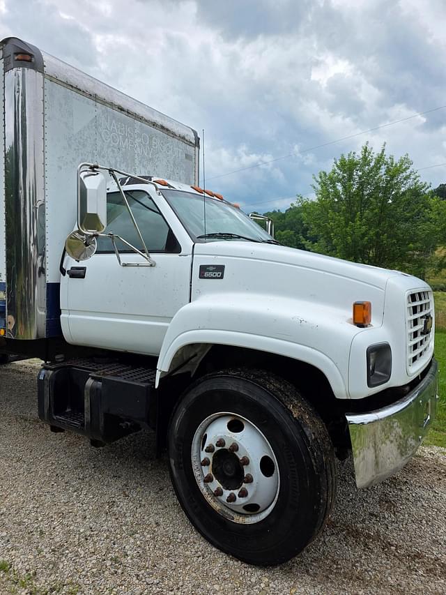 Image of Chevrolet C6500 equipment image 1